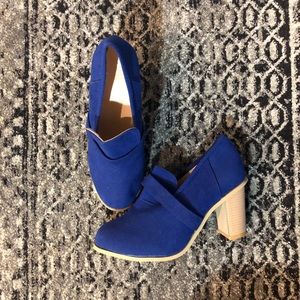 Size 10 blue heels